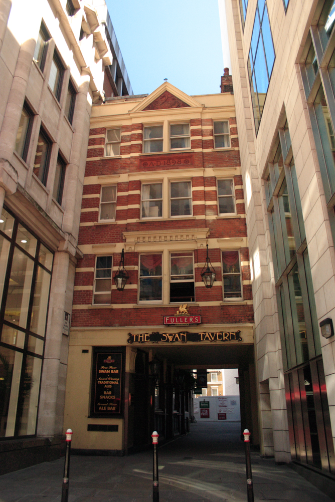 Pub in the city of London - just off Grace Church Street