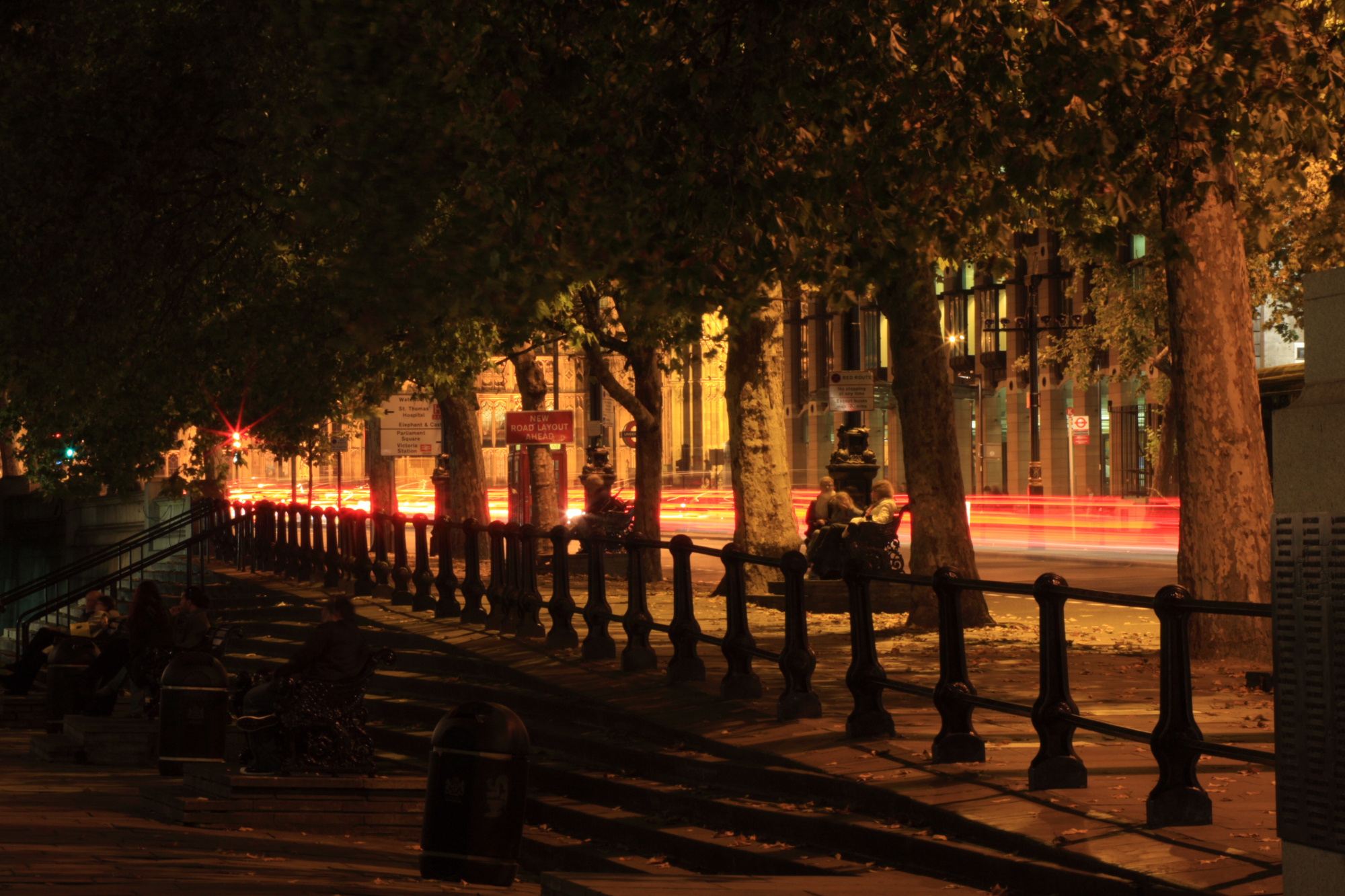 More traffic trails on Victoria Embankment