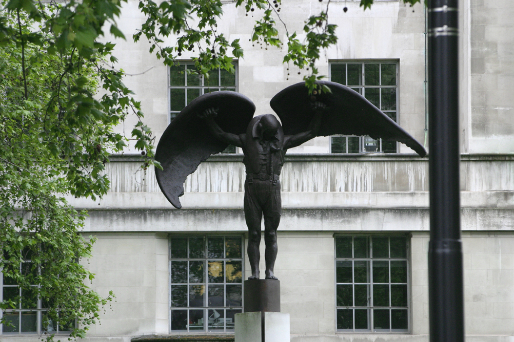 Statue outside of the MoD buildings (former Air Ministry) on the Victoria Embankment